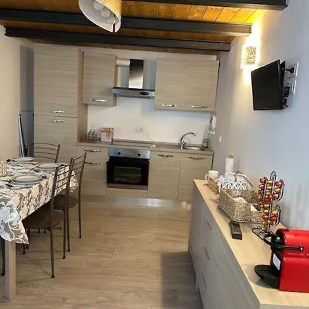 Bellissimo Borgo Medioevale Panorama, Tranquillità SantʼIppolito