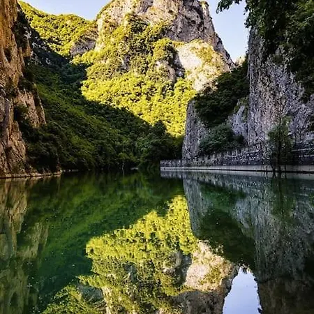 Bellissimo Borgo Medioevale Panorama, Tranquillita