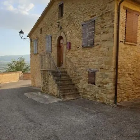 Bellissimo Borgo Medioevale Panorama, Tranquillita