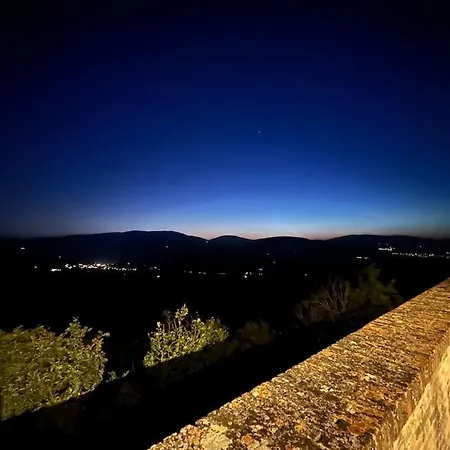 Vakantiehuis Bellissimo Borgo Medioevale Panorama, Tranquillita SantʼIppolito