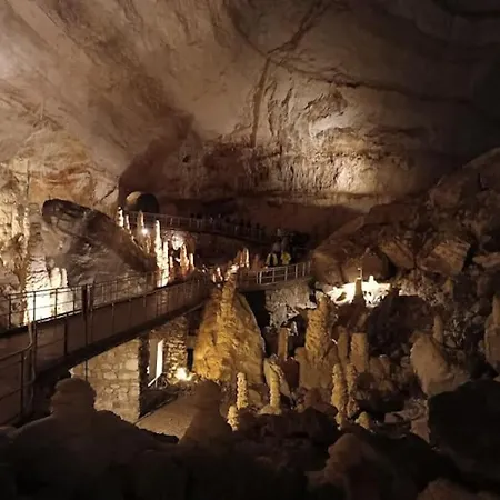 Bellissimo Borgo Medioevale Panorama, Tranquillita SantʼIppolito