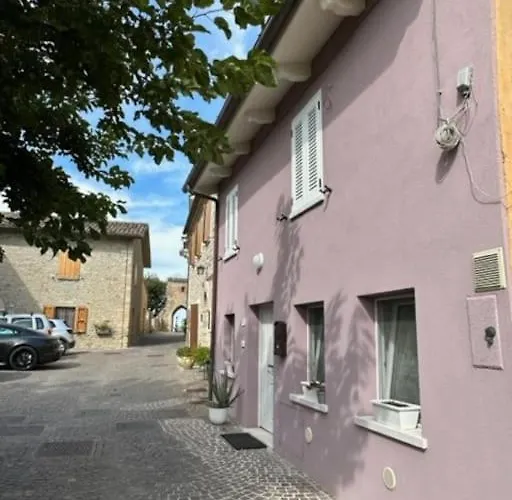 Bellissimo Borgo Medioevale Panorama, Tranquillita * SantʼIppolito