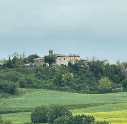 Bellissimo Borgo Medioevale Panorama, Tranquillita * SantʼIppolito