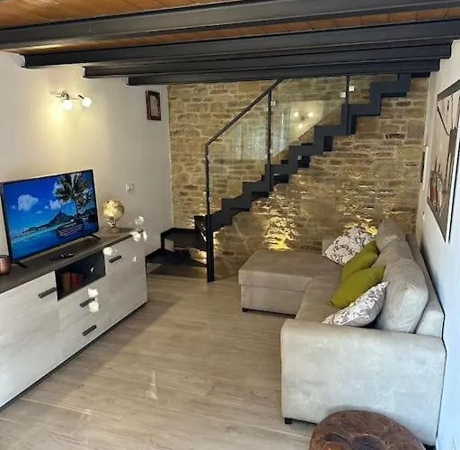 Bellissimo Borgo Medioevale Panorama, Tranquillita