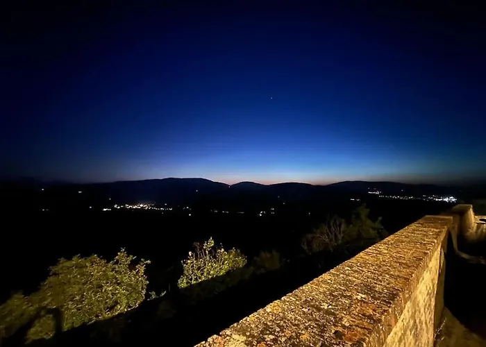 Σπίτι διακοπών Bellissimo Borgo Medioevale Panorama, Tranquillita SantʼIppolito