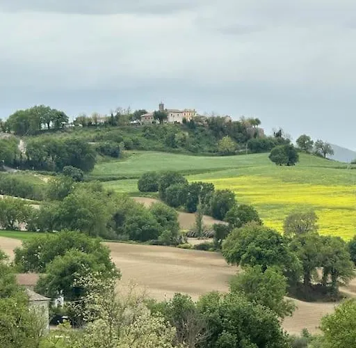 Bellissimo Borgo Medioevale Panorama, Tranquillita SantʼIppolito