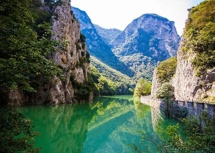 Bellissimo Borgo Medioevale Panorama, Tranquillita